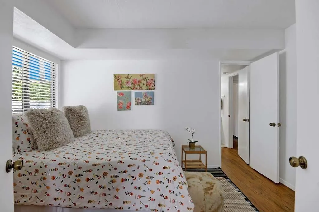 בית נופש פאלם ספרינגס Palm Canyon Villas Escape