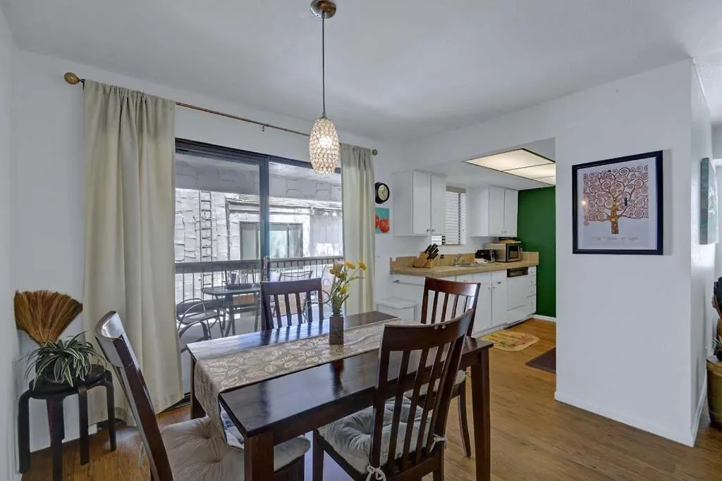 בית נופש פאלם ספרינגס Palm Canyon Villas Escape